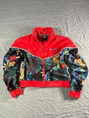 Women’s Nike Sportswear Hyper Femme Tropical Floral Cropped Track Jacket Size Sm